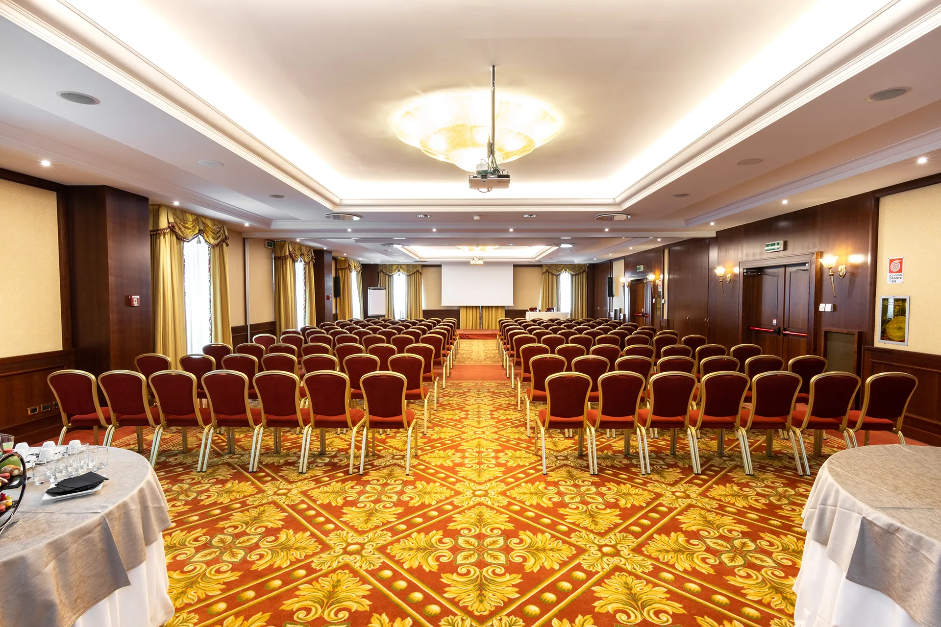 Sala Meeting Gardaland Hotel