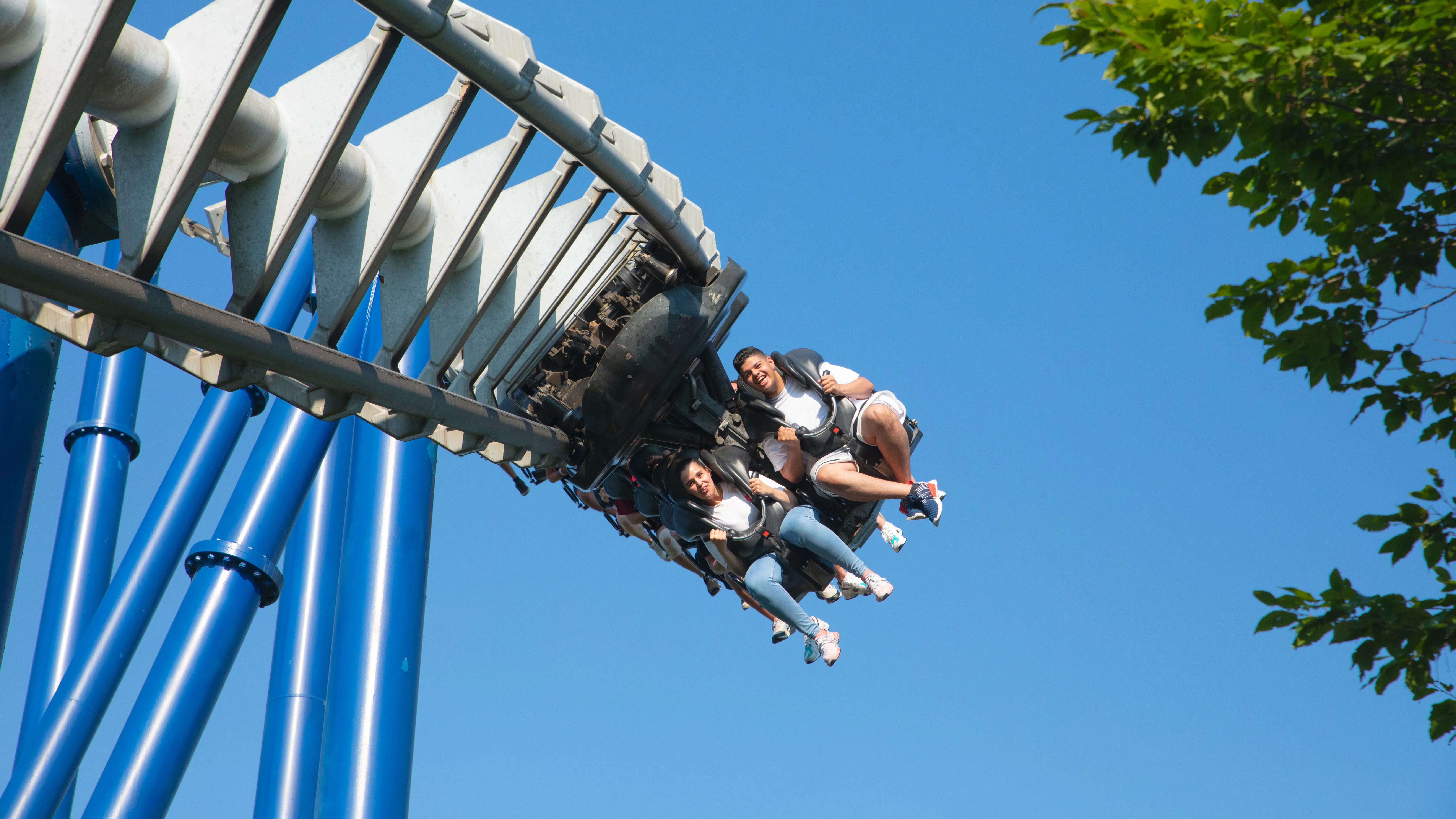 Gardaland Park - Blue Tornado