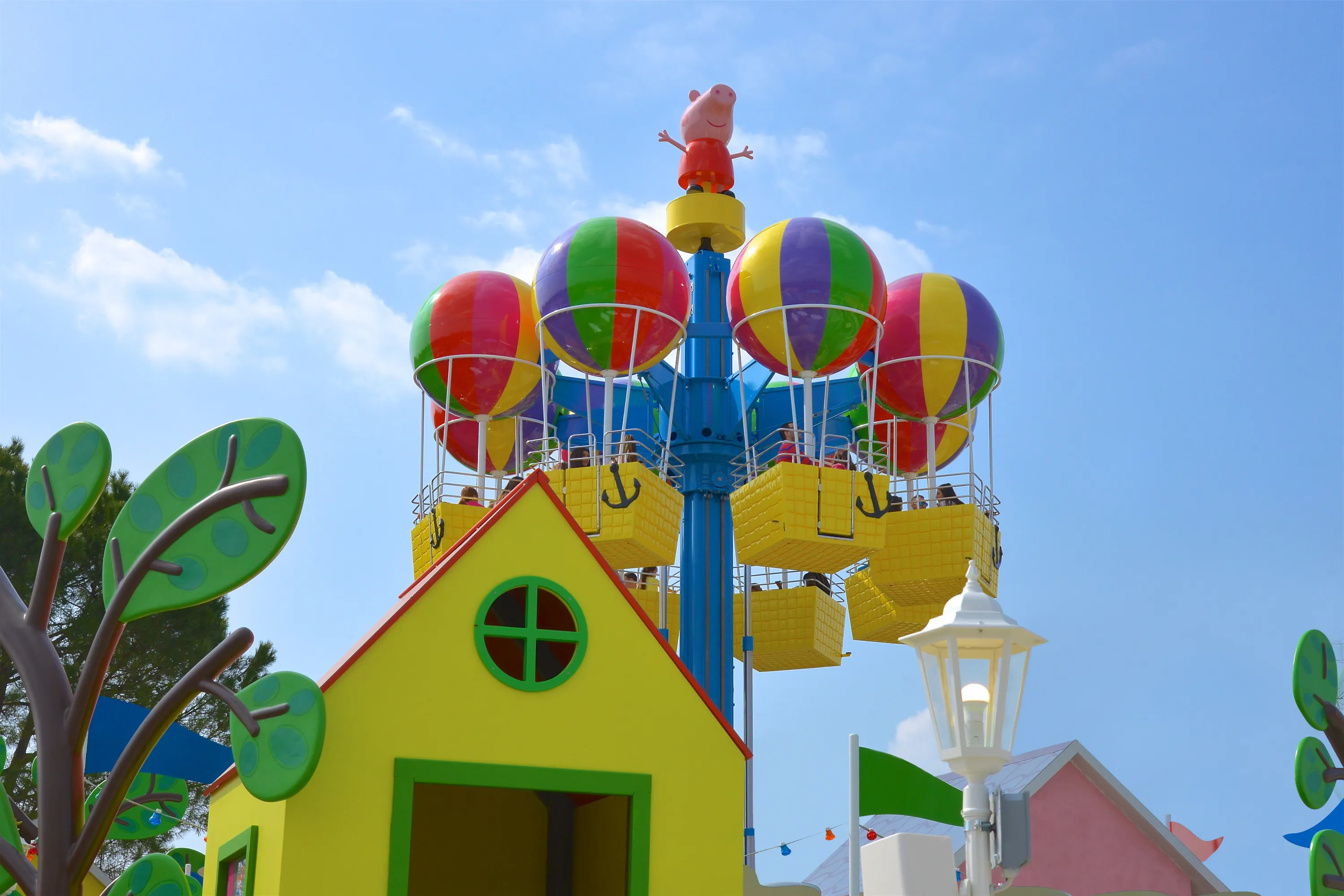 Gardaland Park - Peppa Pig Land - La Mongolfiera di Peppa Pig