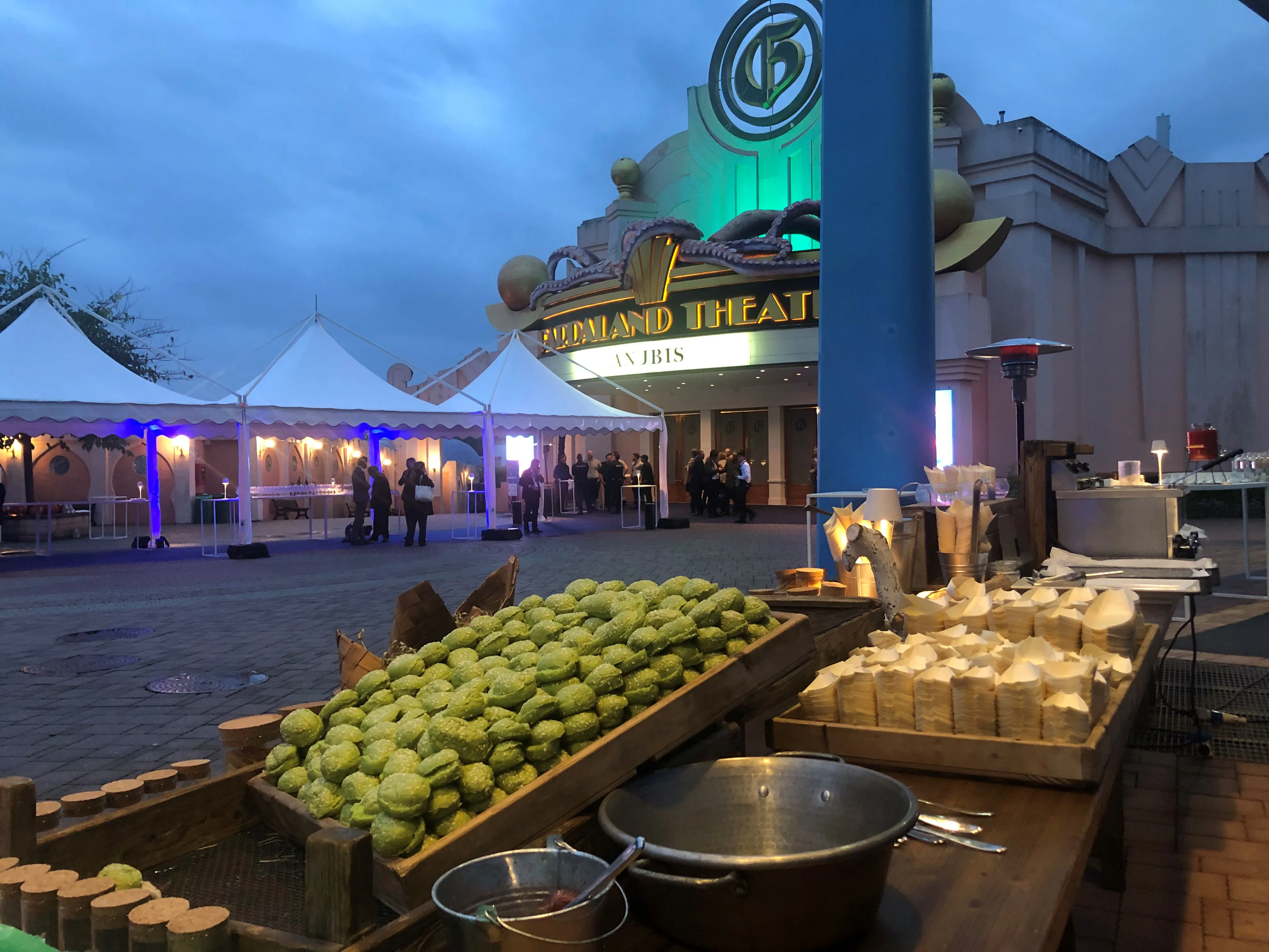 Esterno Gardaland Theatre