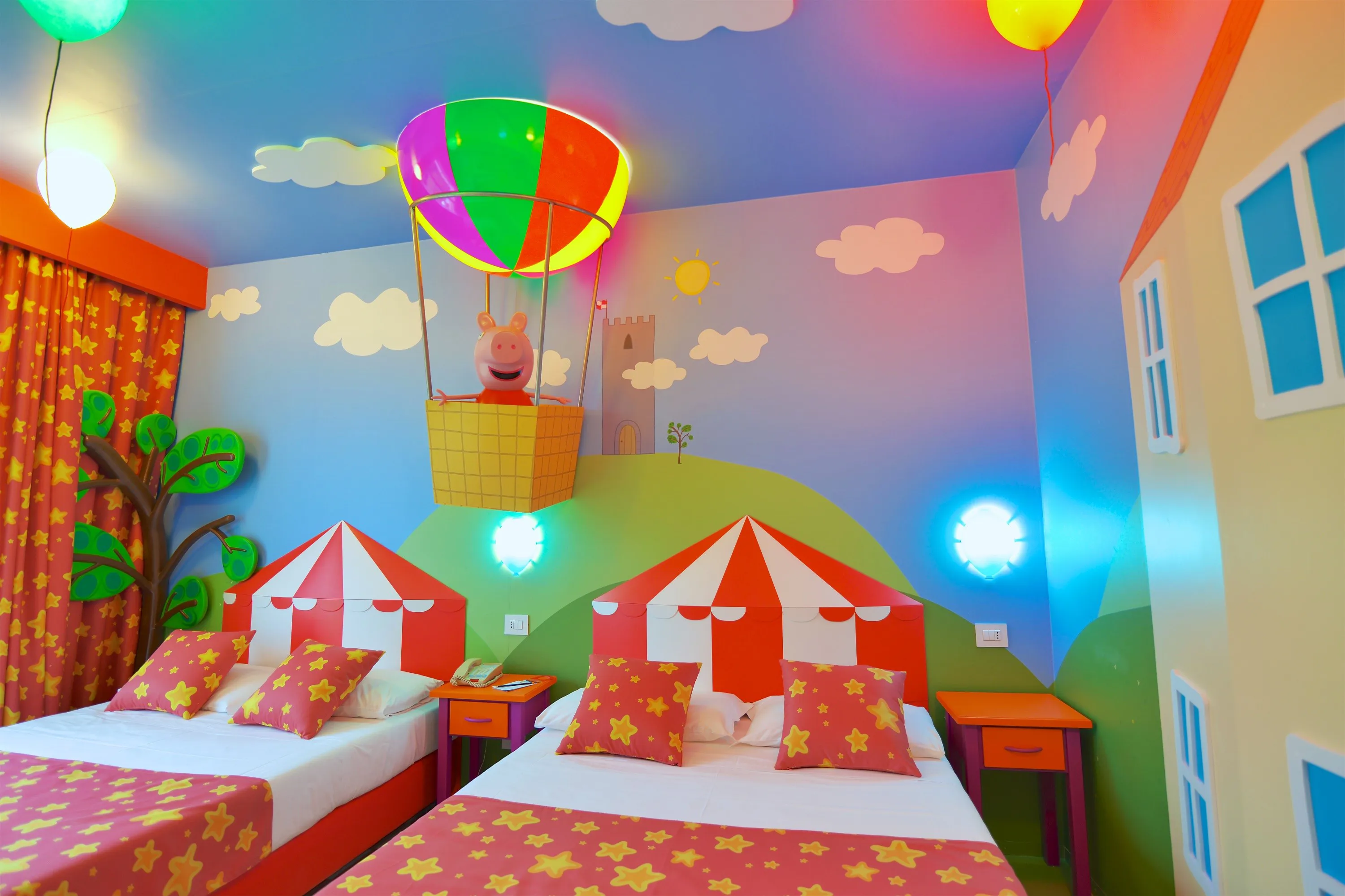 Gardaland Hotel - Camera a Tema Peppa Pig - Mongolfiera