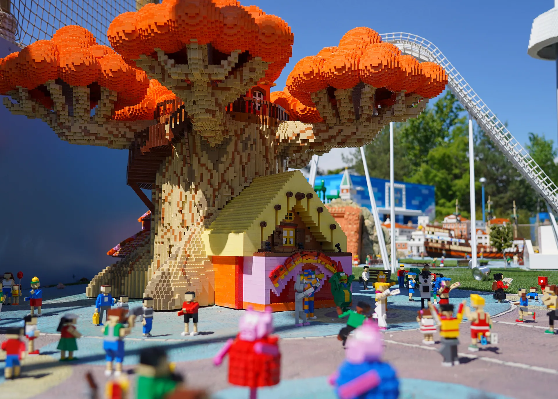 LLWP LEGO Miniland 110