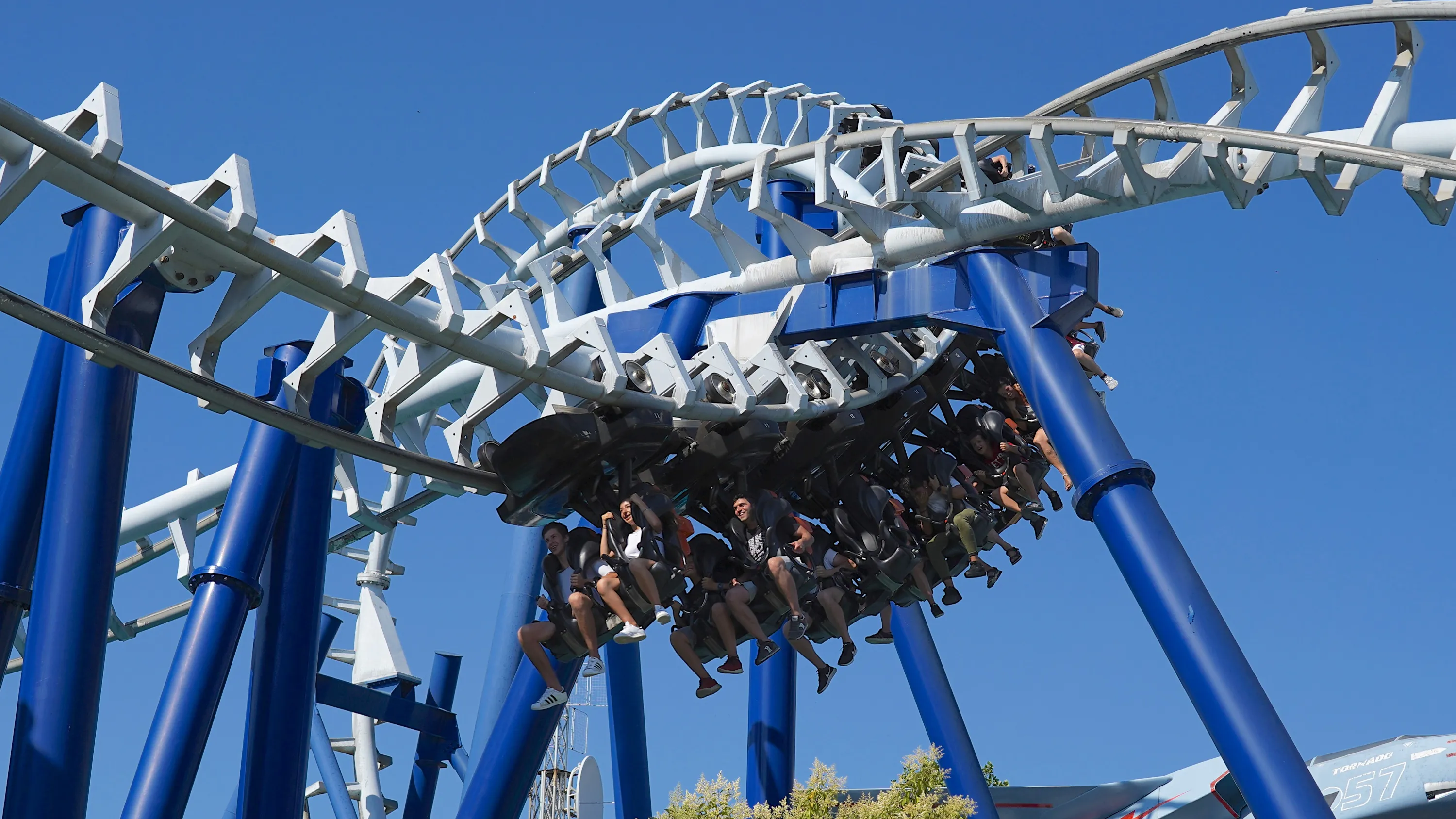 Gardaland Park - Blue Tornado