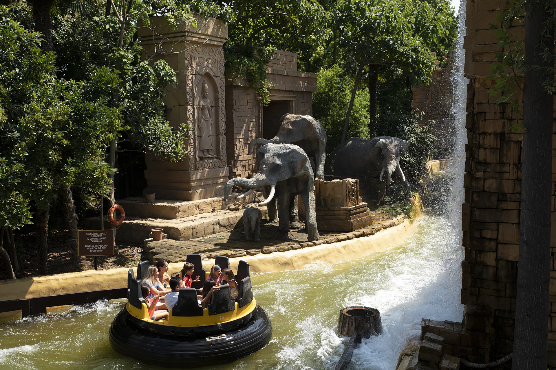 Gardaland Park - Jungle Rapids - Waterfall